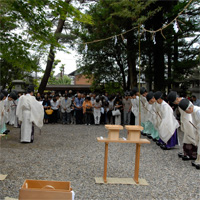 夏越の大祓（なごしのおおはらえ）［ 茅の輪くぐり］